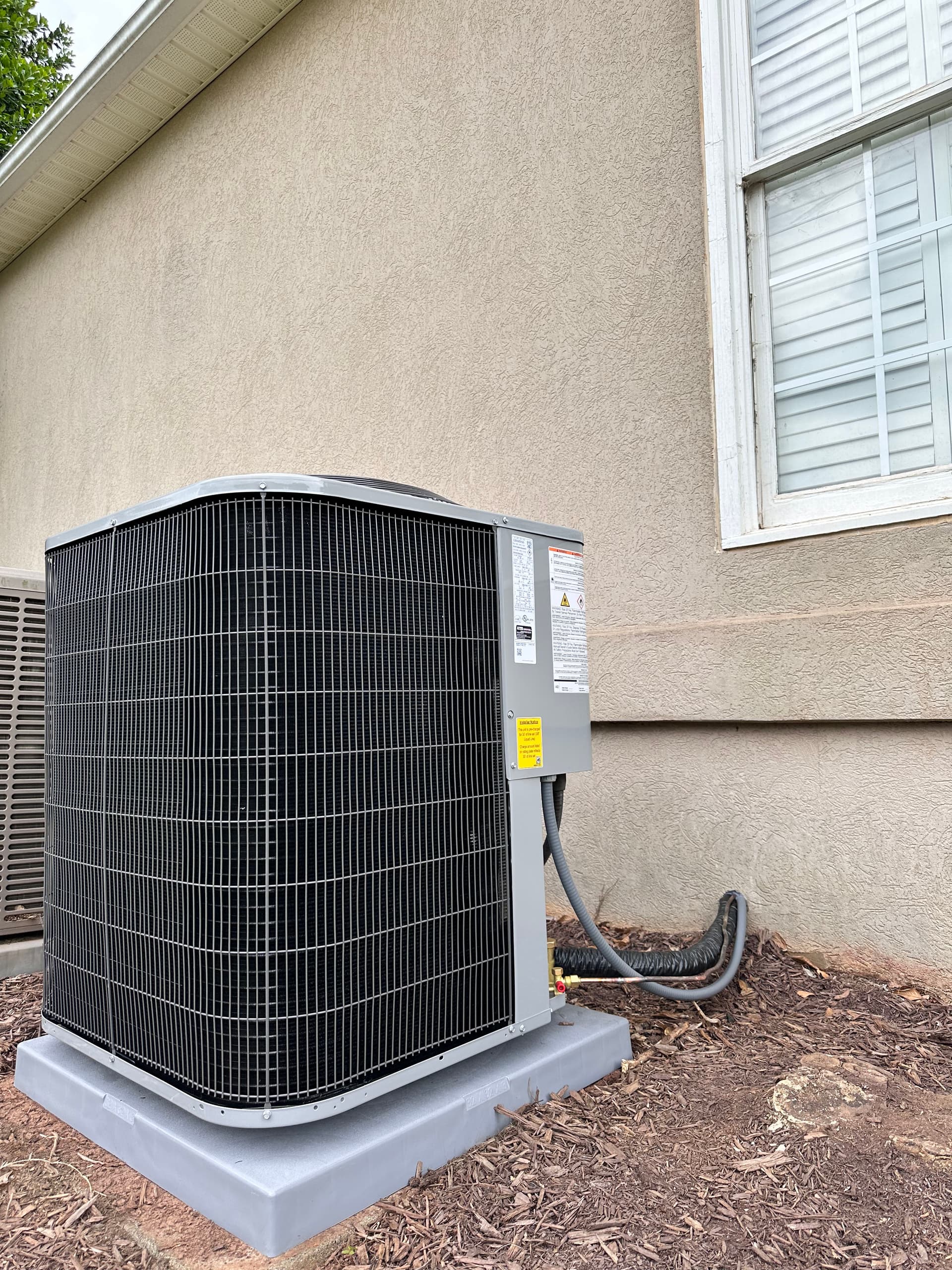 Gallery photos for 4-Ton Heat Pump Replacement with New Comfortmaker Equipment: Image #1